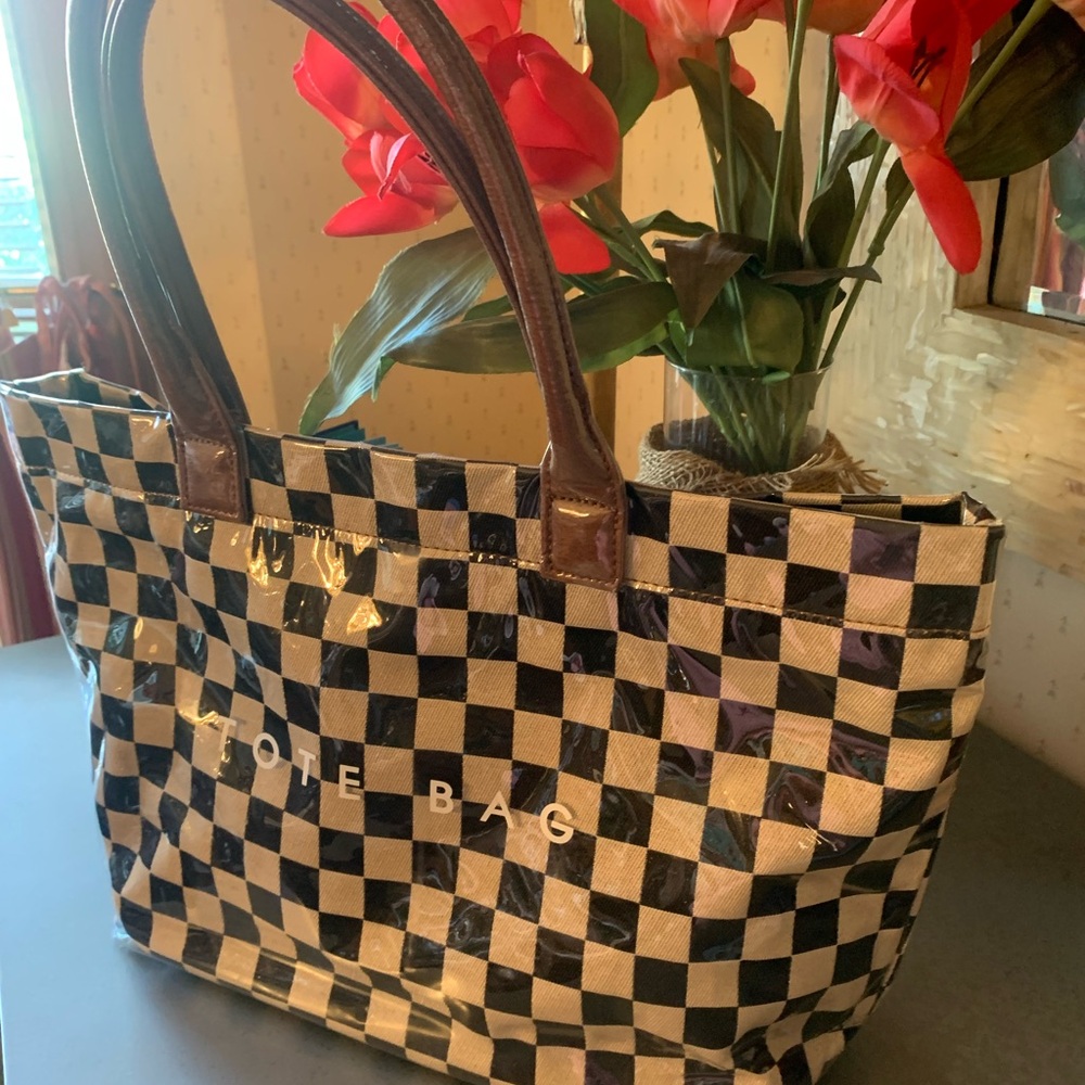 Checkerboard GLOSS tote bag, BLACK and TAN, waterproof PVC coating. - Picture 4 of 11